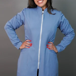 Jaleco azul claro feminino