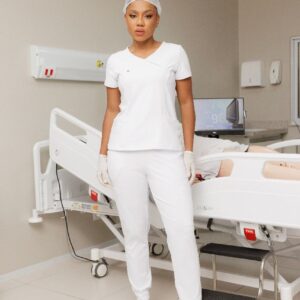 Scrub Action branco feminino