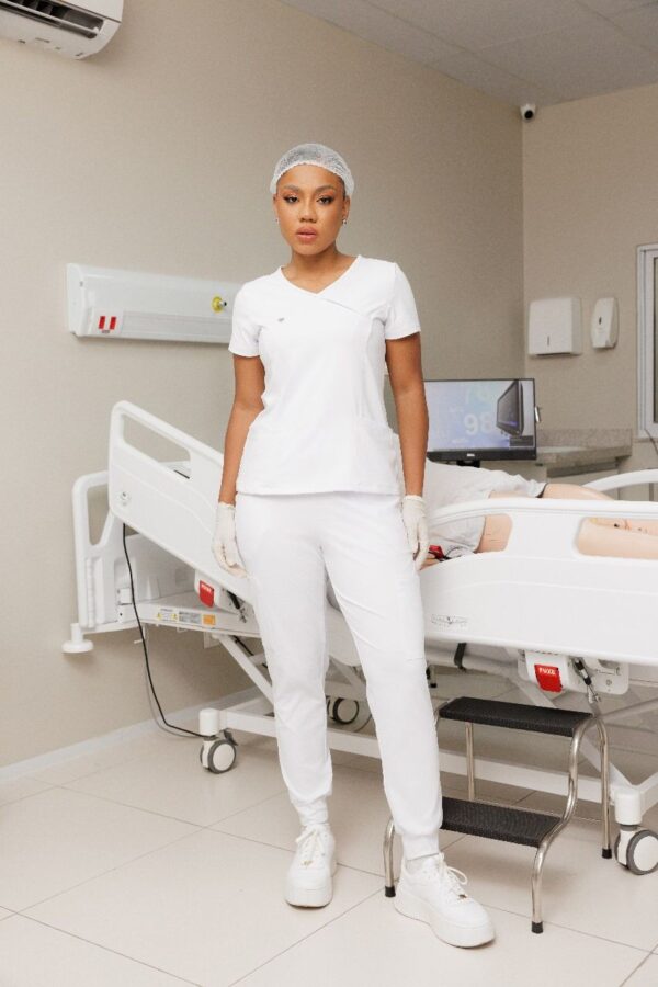 Scrub Action branco feminino
